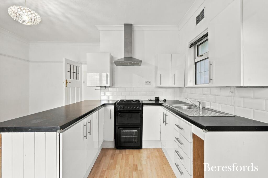House in London - View 2