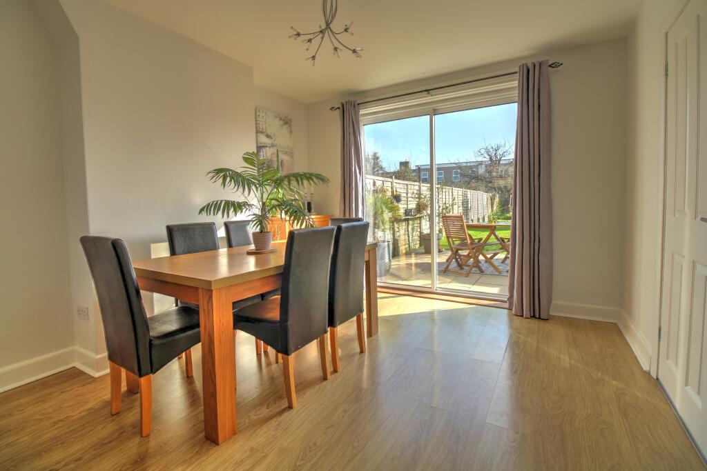 House in Worthing, West Sussex - View 2