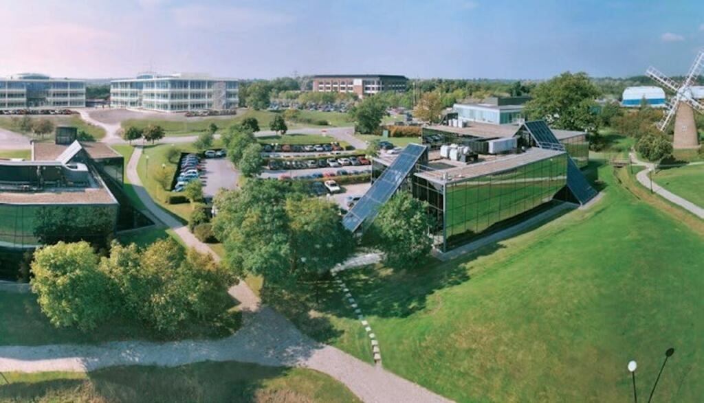 140 Building Image 1.jpg