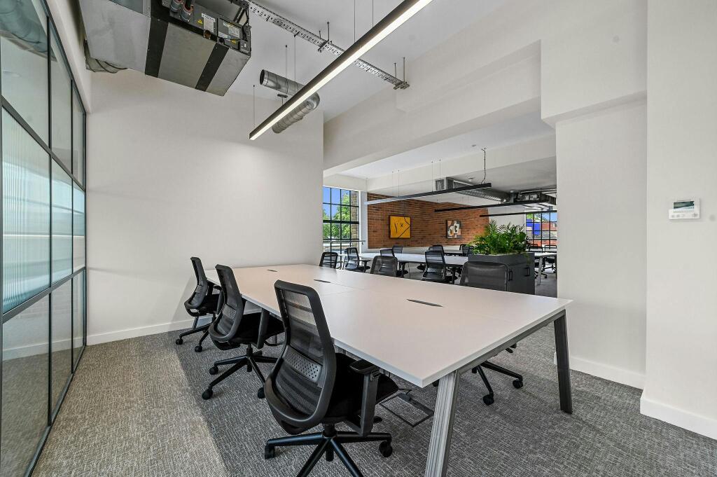 MD-BC-141-143ShoreditchHighStreet-14.JPG