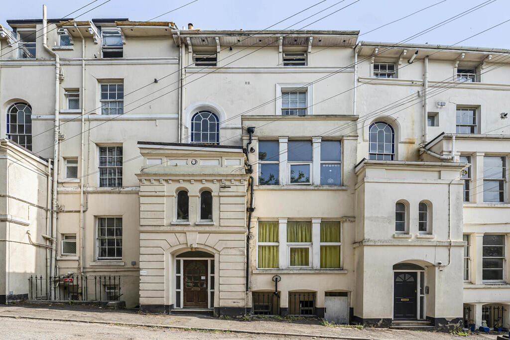 Main image of property: Barnpark Terrace, Teignmouth, TQ14 8PS