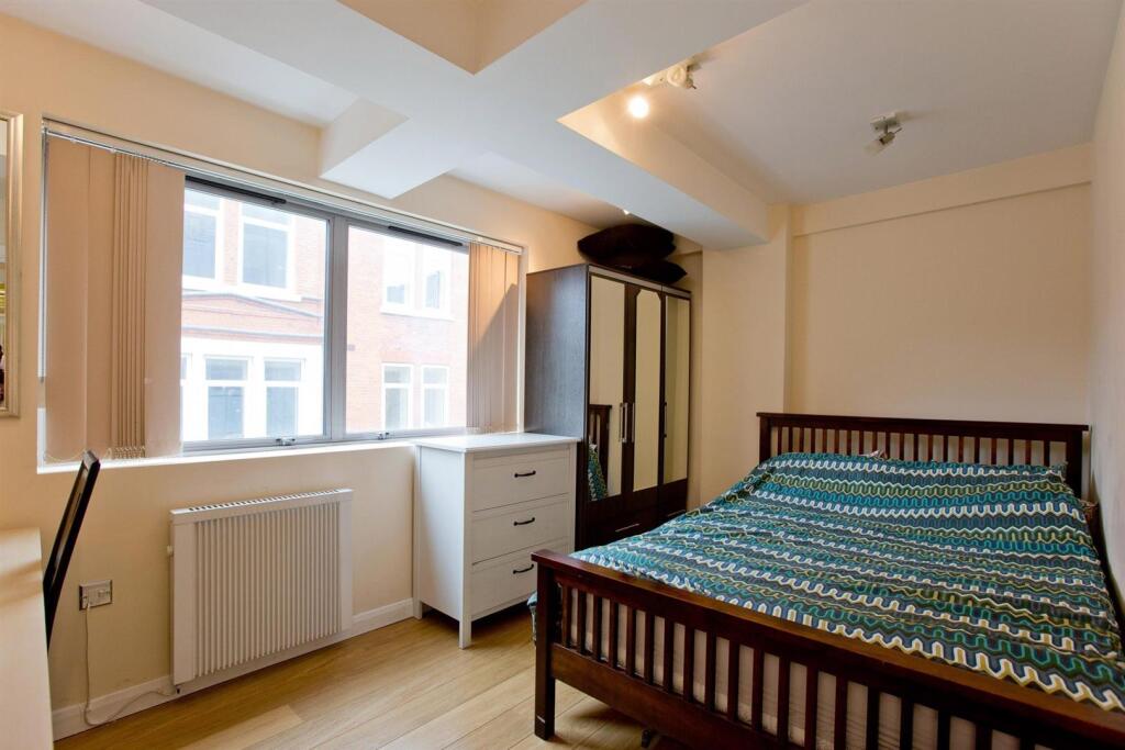 Apartment in London, Shoreditch - More