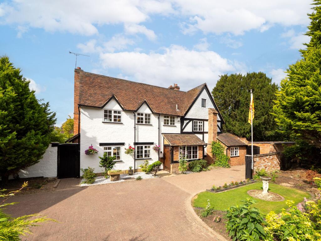 Main image of property: Coopers Walk, Bubbenhall, CV8