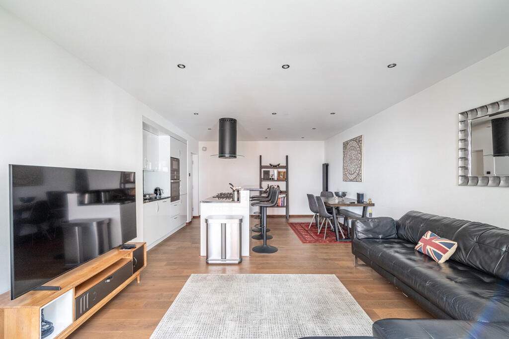 Main image of property: Hutchings Wharf, Canary Wharf E14