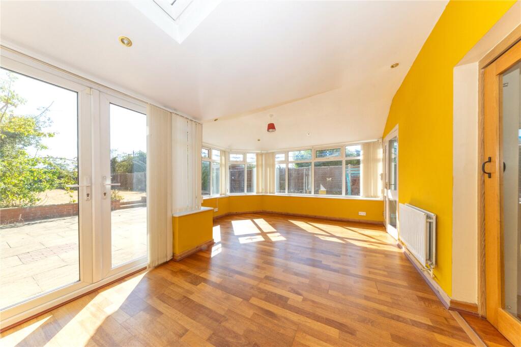 House in Dunstable, Toddington - View 2