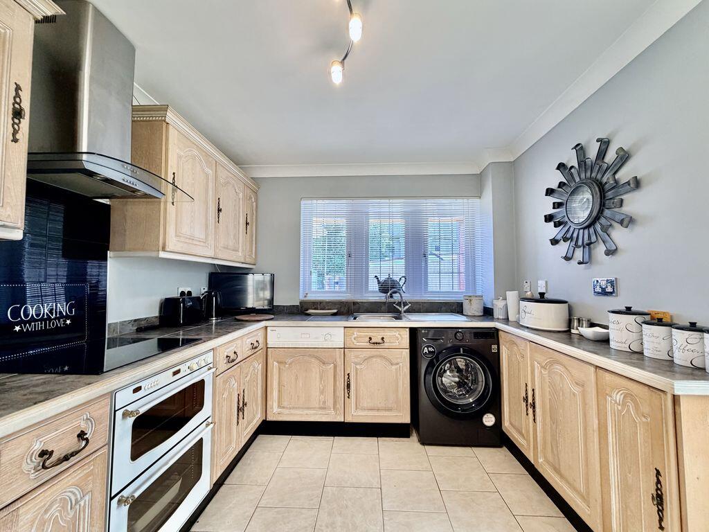 House in Hemel Hempstead, Chepping Wycombe - View 3