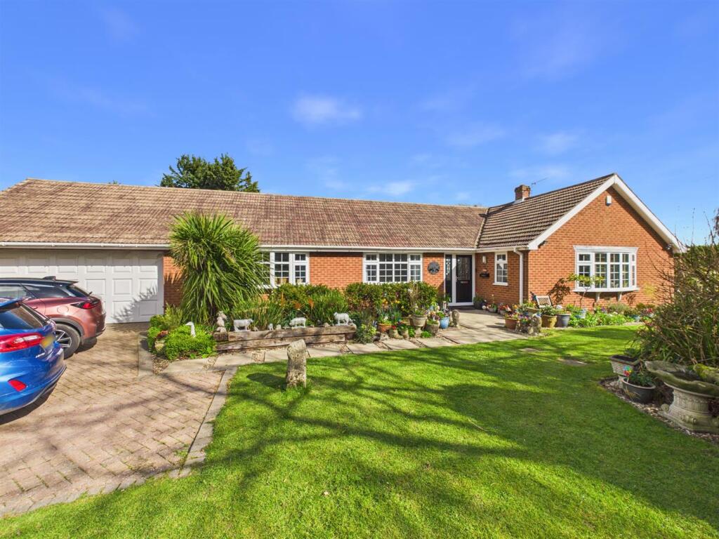 Main image of property: Main Road, Little Carlton, Louth