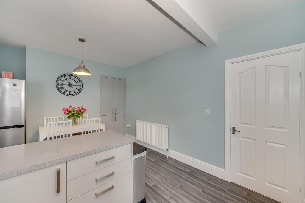 House in Sheffield, South Yorkshire - More