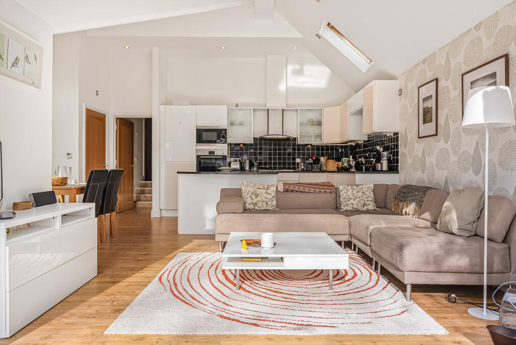 Additional image 3 of Lemsford Road, St Albans, AL1