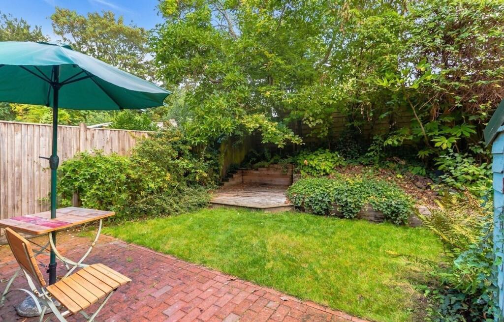 House in Tonbridge - View 4