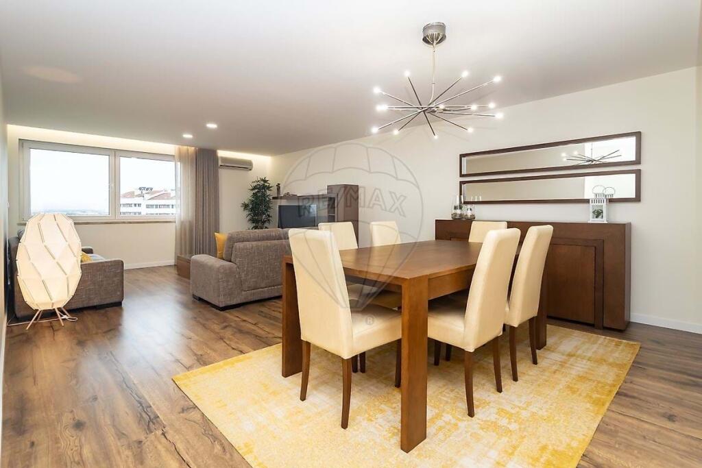 Main image of property: Setúbal, Montijo