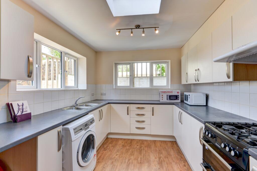 House in Brighton - View 5