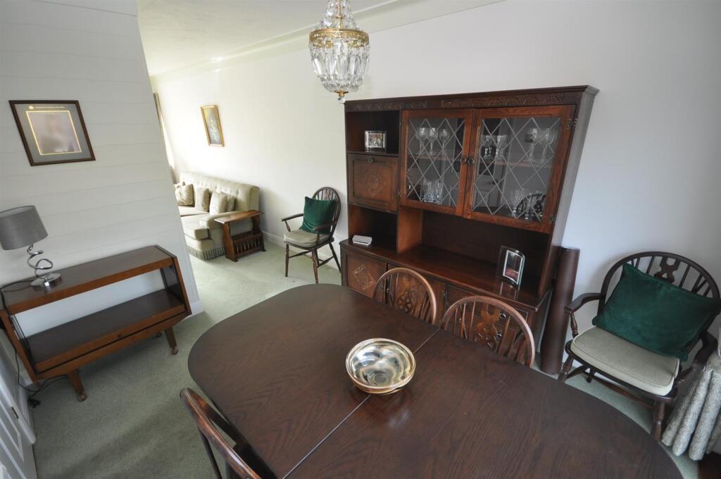 House in Doncaster, Thorne - More