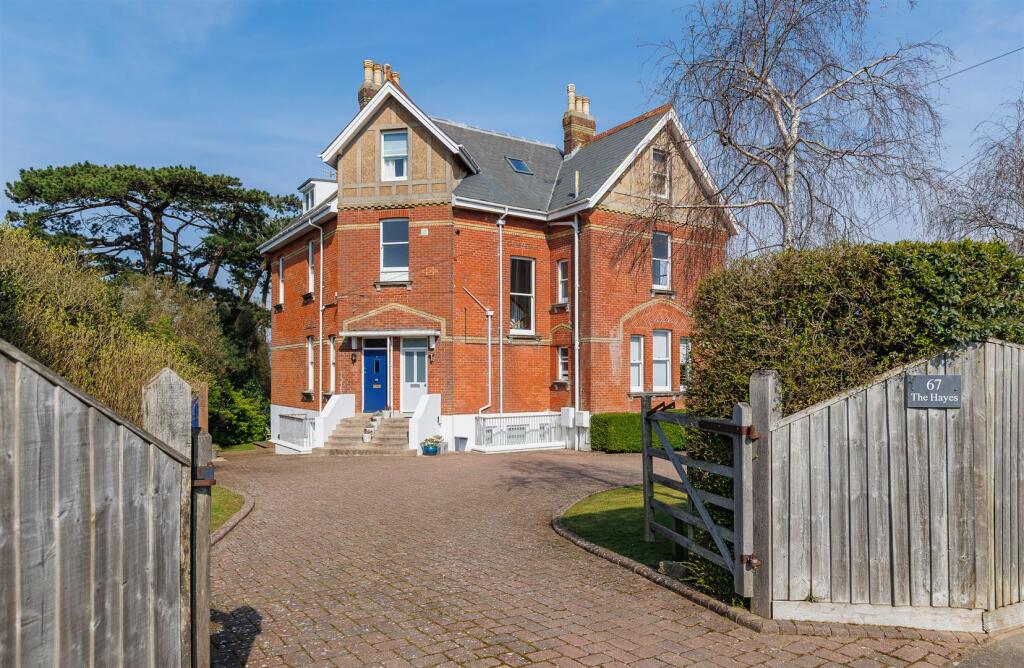 Main image of property: Cowes, Isle of Wight