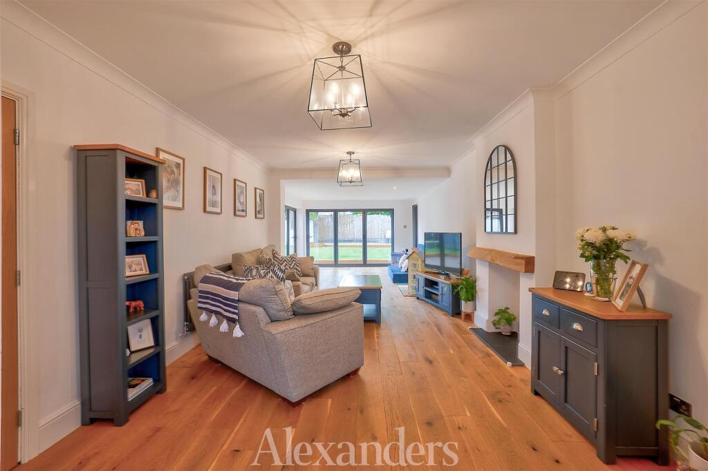 House in Hinckley and Bosworth, Tilton, Burbage - View 4