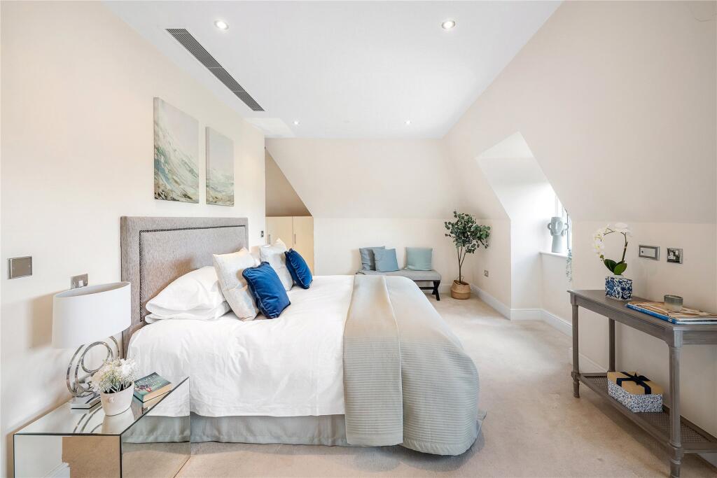 Apartment in London - View 5