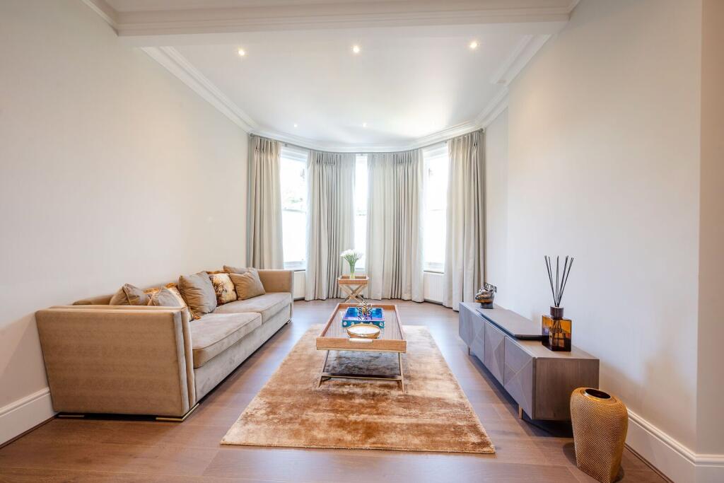 House in London - View 5