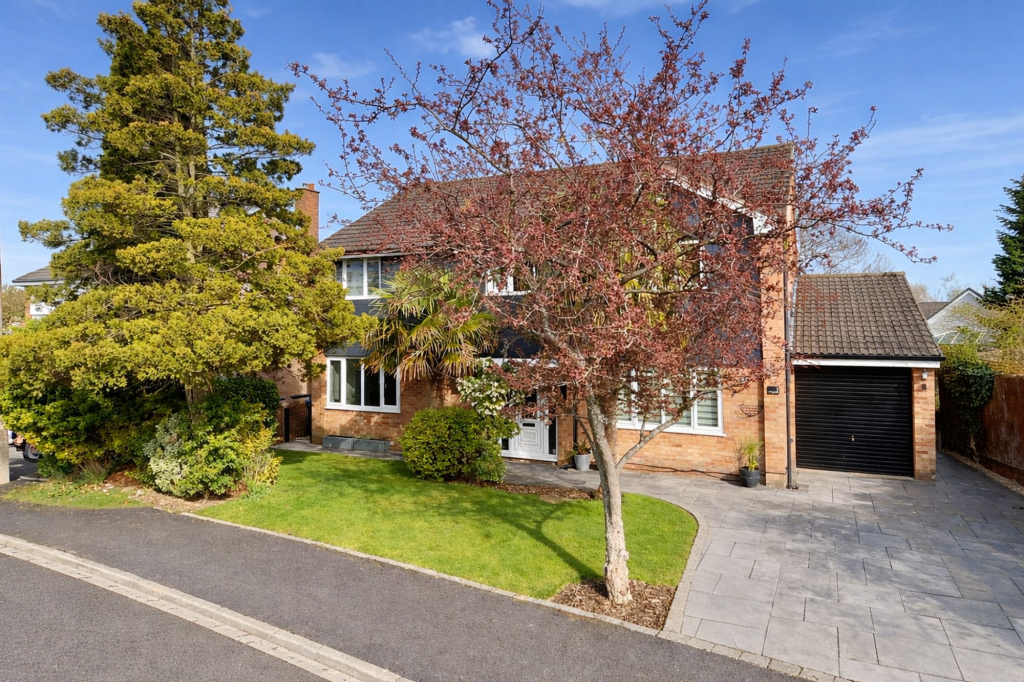 Main image of property: The Tarns, Gatley, SK8