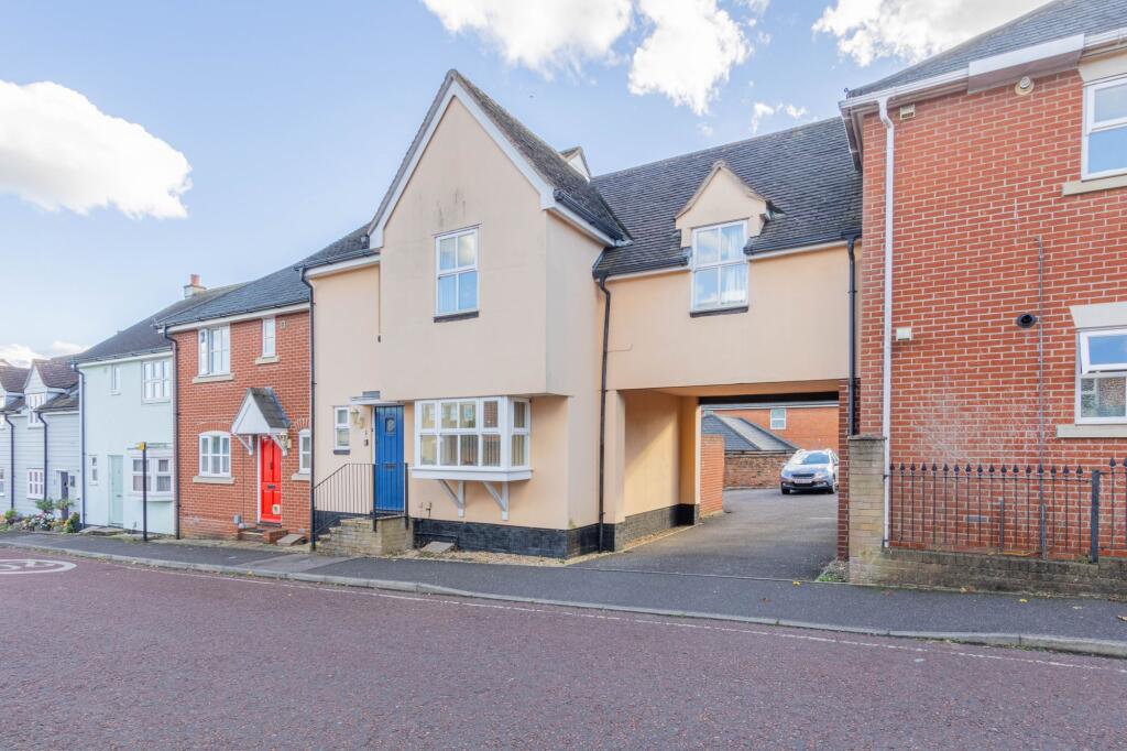 3-bed terraced on St. Augustine Mews, Colchester, CO1, £300,000