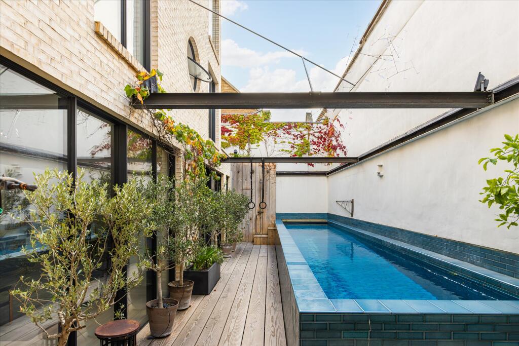 House in London - View 4