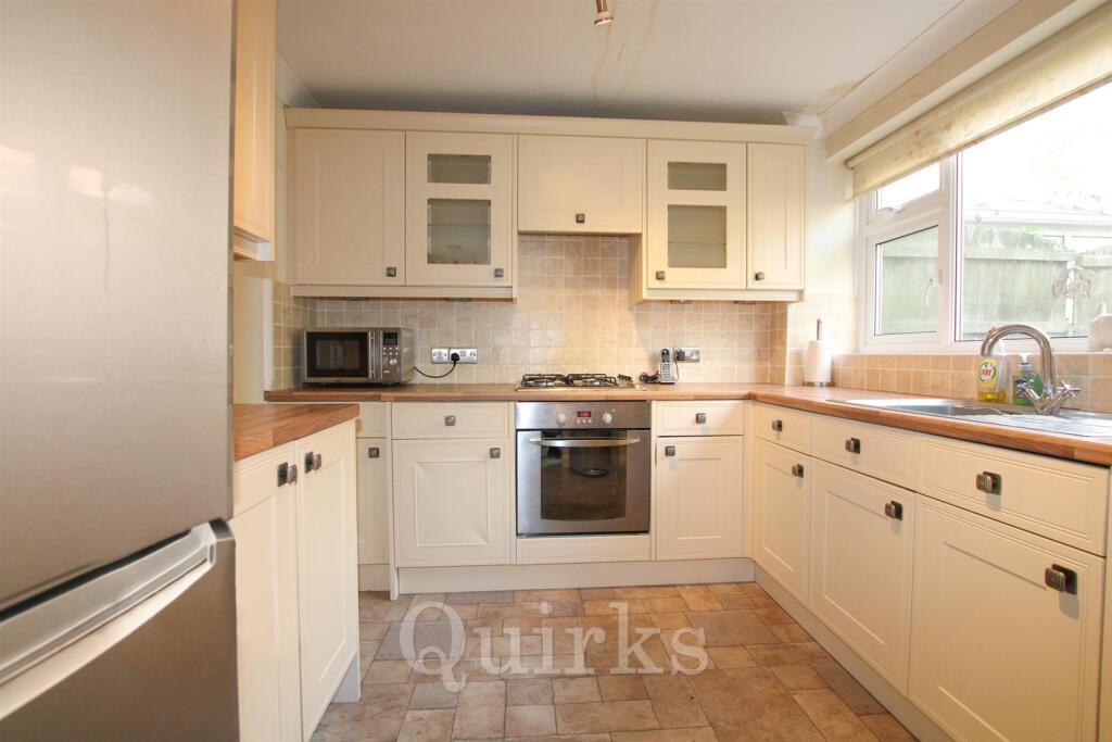 Kelvedon Close, Billericay photo 3