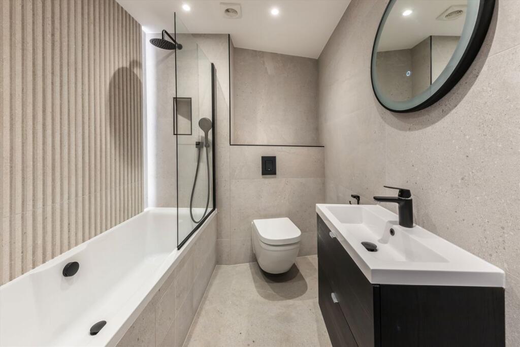 Apartment in Twickenham - View 4