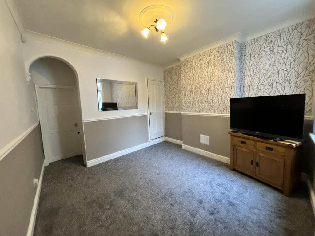 Gipsy Lane, Willenhall, WV13 2HA photo 4