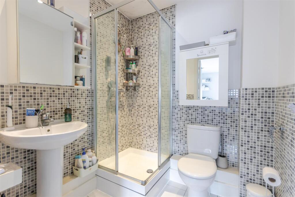 Apartment in Harrow - View 5