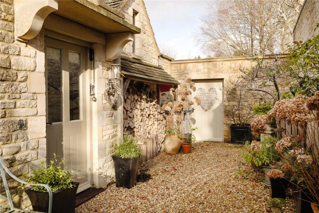 Main image of property: Taynton, Burford, Oxfordshire, OX18