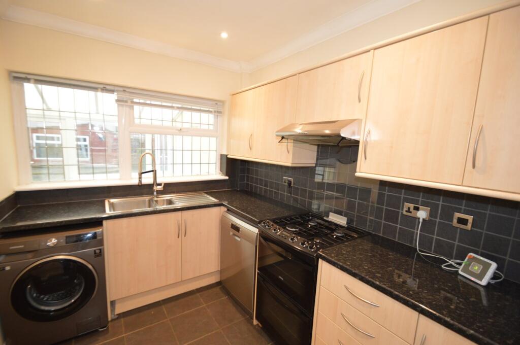 Main image of property: Chiddingstone Avenue, Bexleyheath, DA7