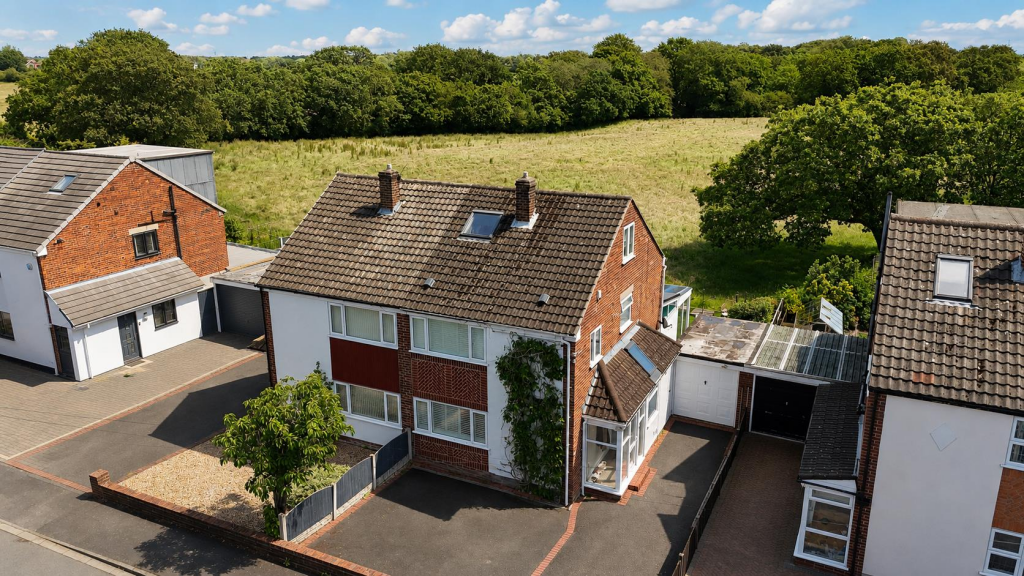 4-bed semi-detached on Belmont Drive, Pensby, Wirral, £395,000
