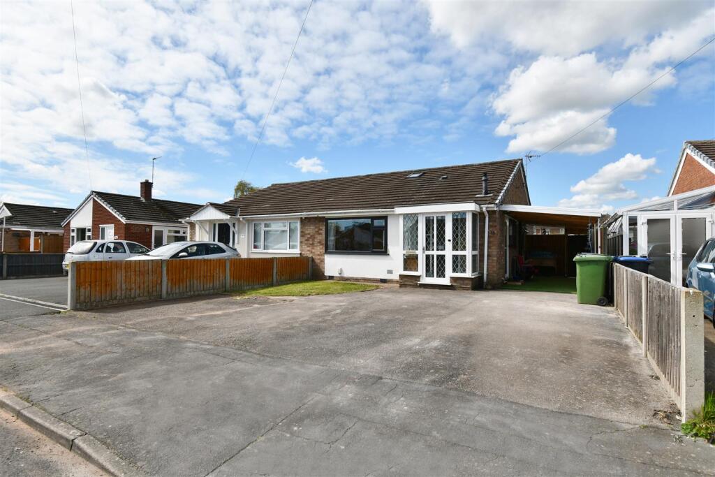 Main image of property: Washbourne Road, Whitnash
