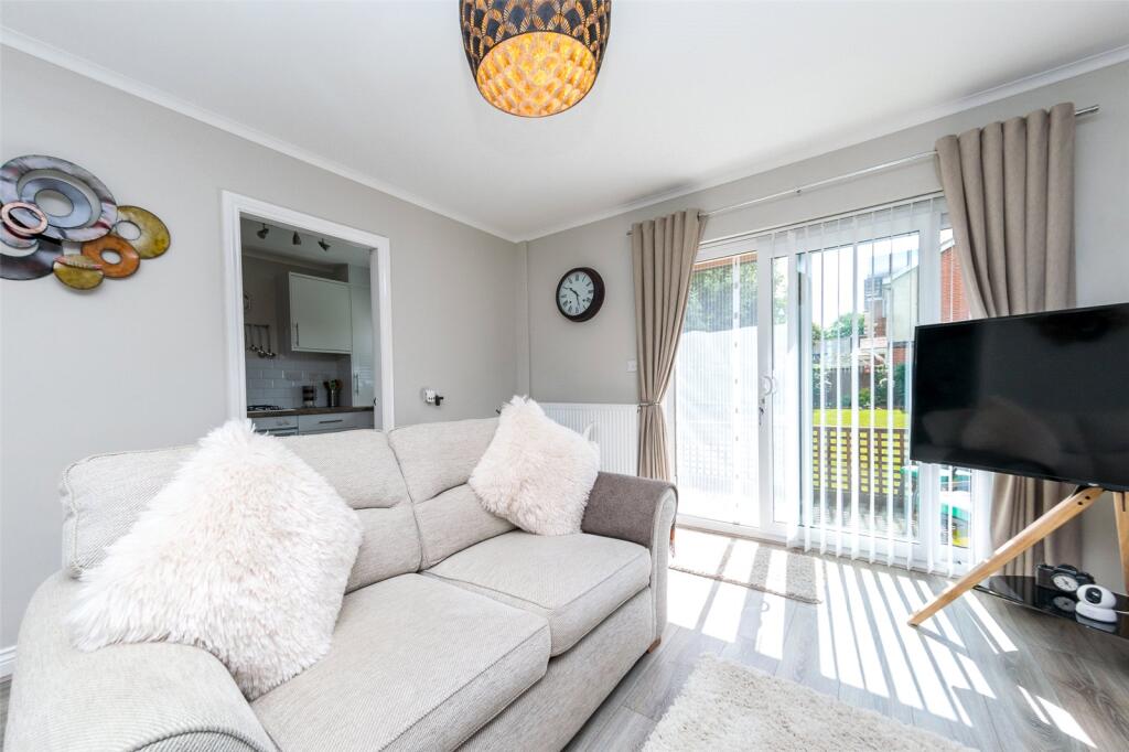 Ashby View, Leeds, West Yorkshire photo 4