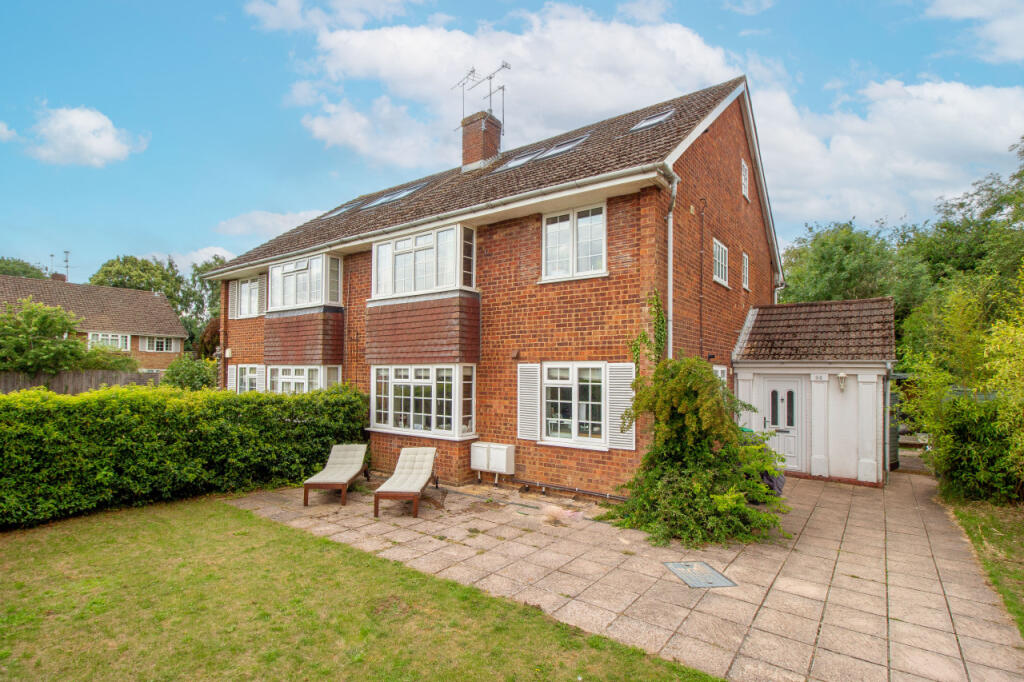 Main image of property: Overstone Road, Harpenden, AL5