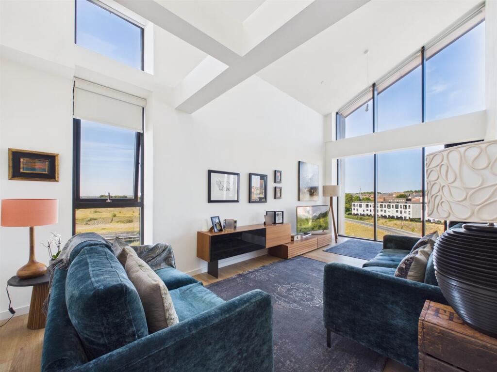 Apartment in North Tyneside, Chirton - View 2