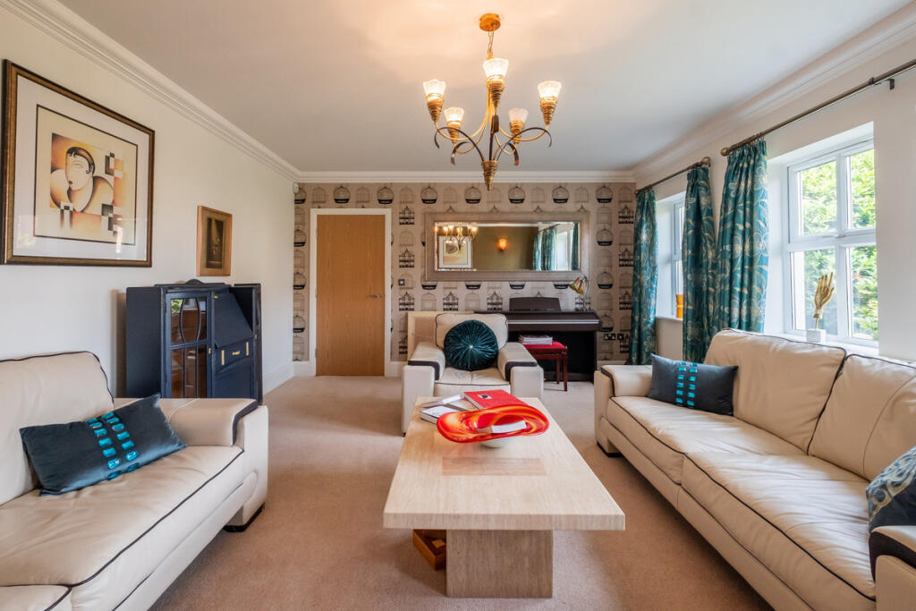 Victory Boulevard, Lytham St. Annes, FY8 - View 3