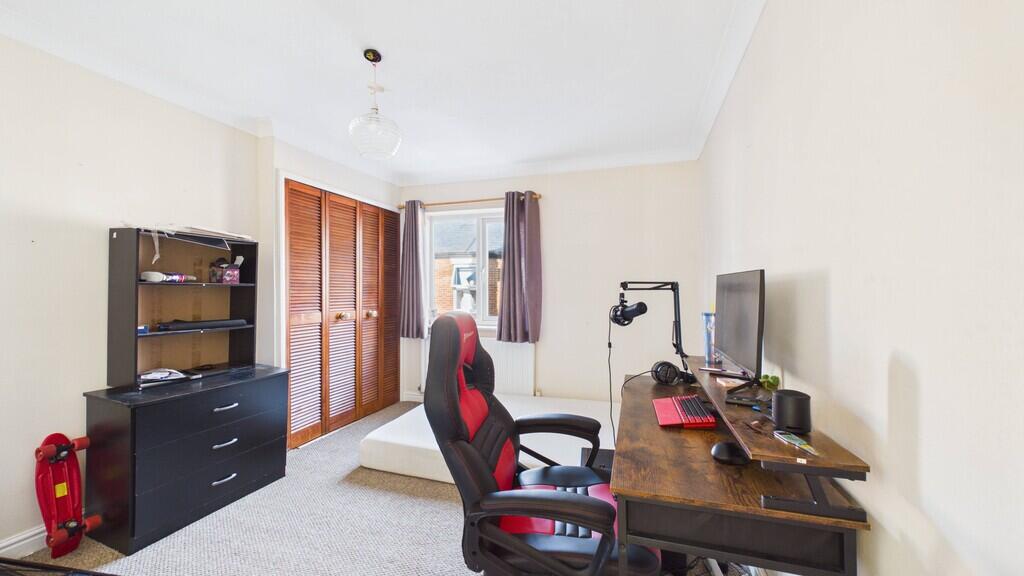 House in Ipswich - View 5