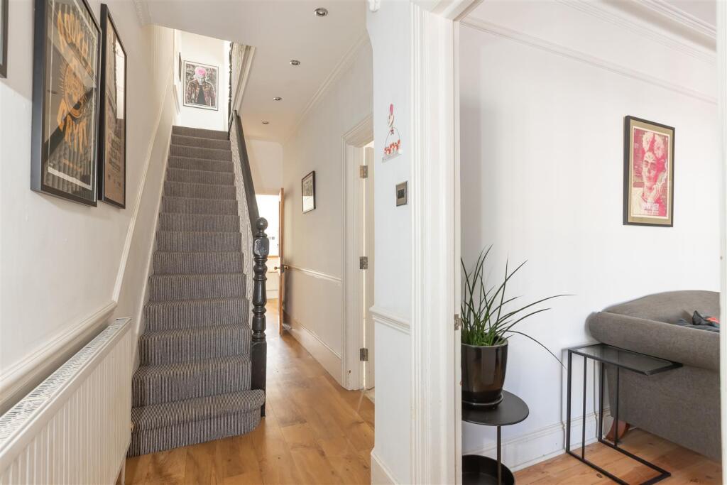 House in Worthing, West Worthing - More