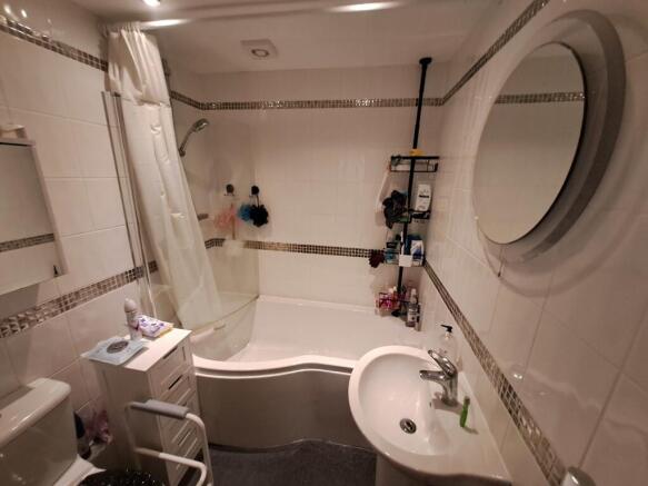 Photo 10