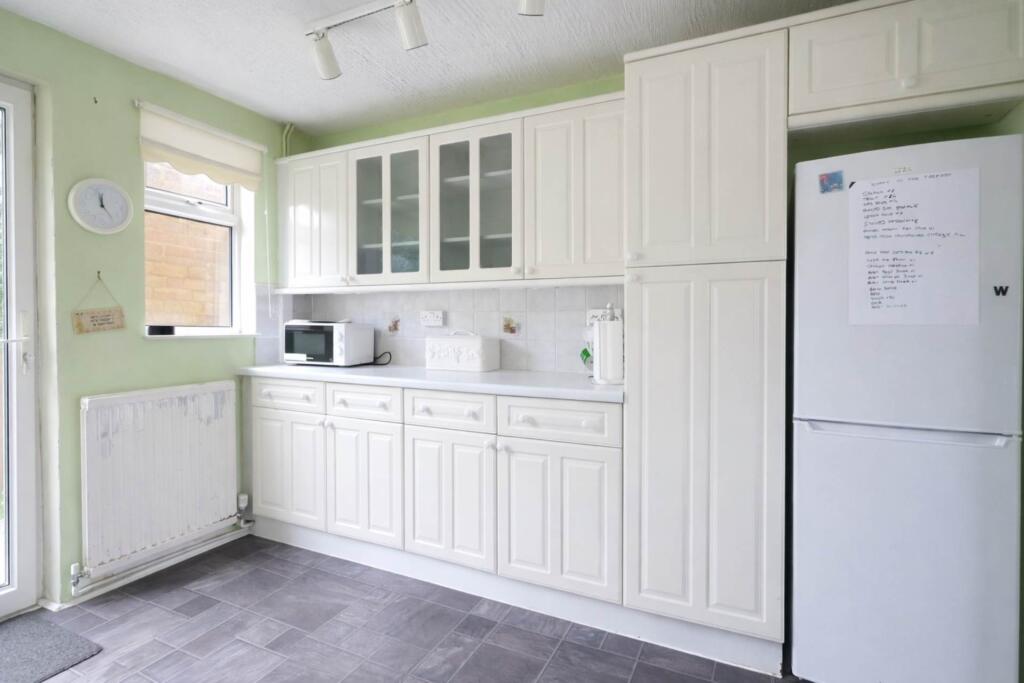 Additional image 12 of Knolles Crescent, Welham Green