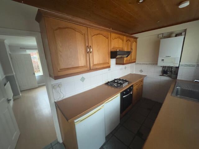 House in Leeds, West Yorkshire - View 3
