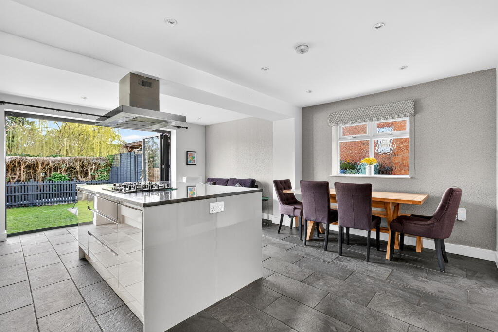 North View, Binfield, RG12 photo 4