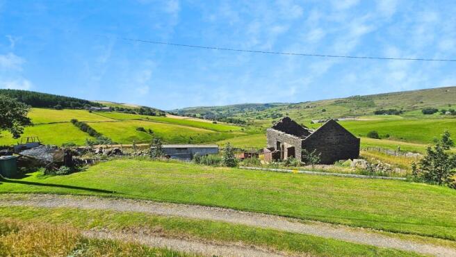 Higher Castleshaw Farm