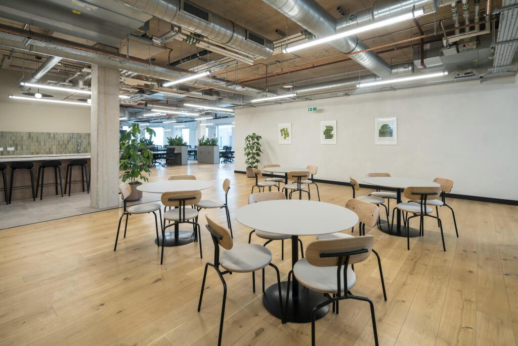 9th Floor - Fitted & Furnished