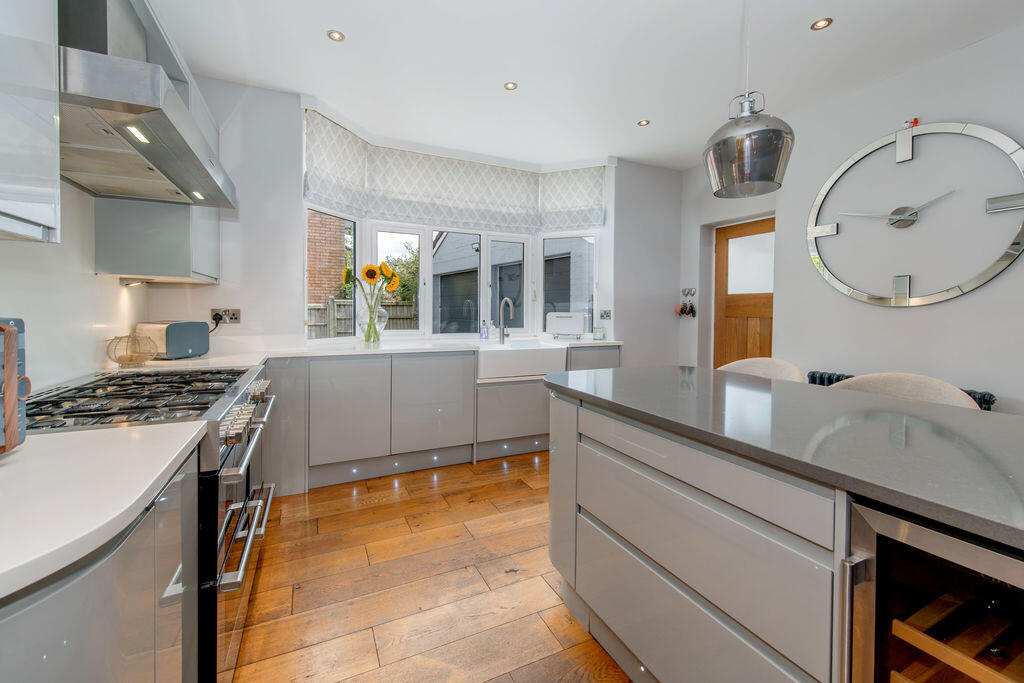 House in Taunton, Dowslands - View 4