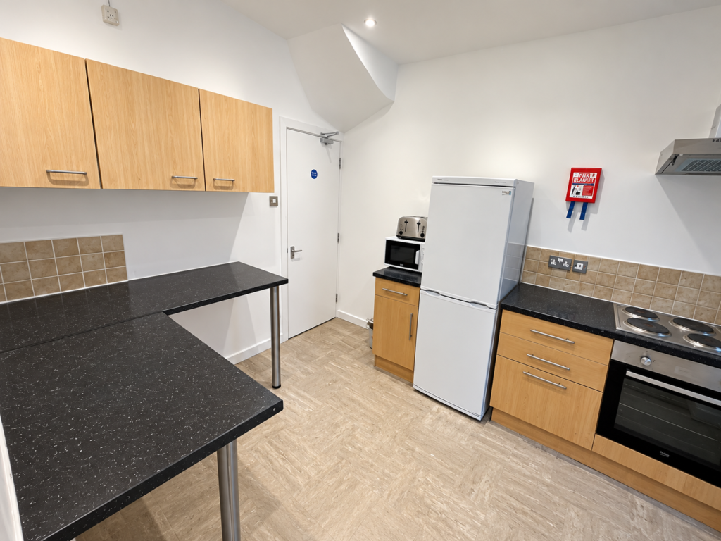 House in Leeds - View 2