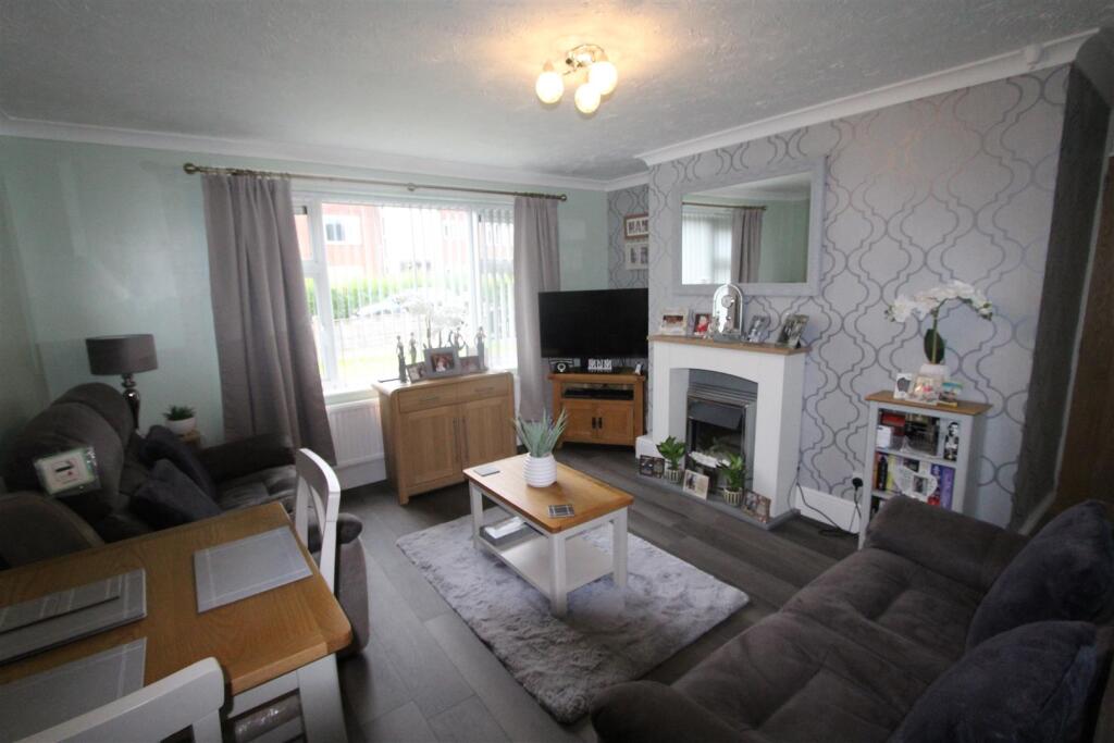 Apartment in Lymm, Warrington - View 4
