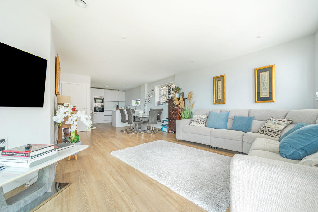 Apartment in Falmouth, Cornwall - View 3