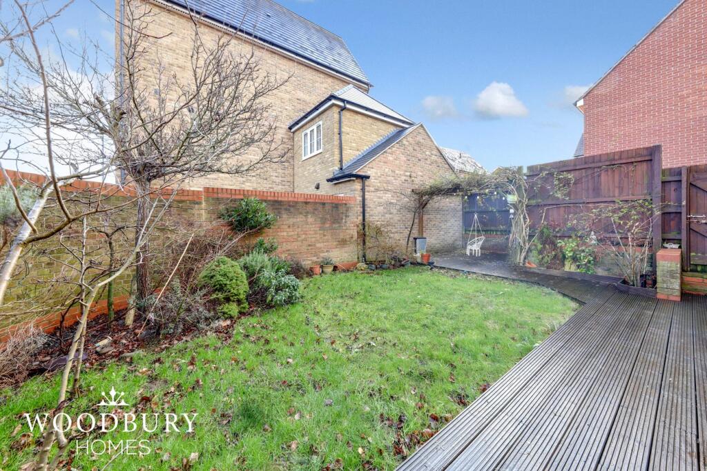 Abbess Terrace, Loughton, IG10 photo 4