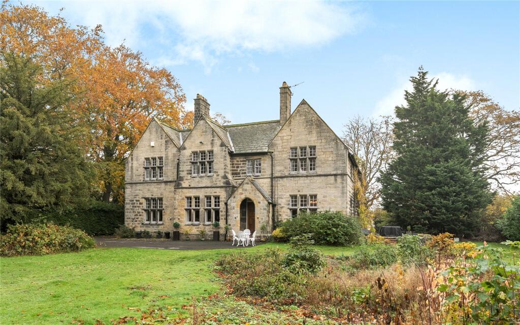 Main image of property: Otley Road, Killinghall, Harrogate, HG3